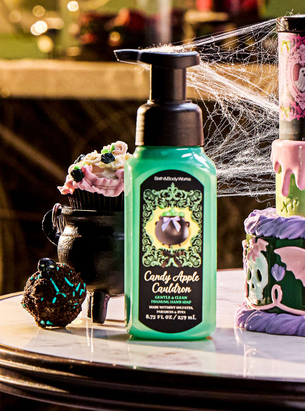 Candy Apple Cauldron Gentle & Clean Foaming Hand Soap