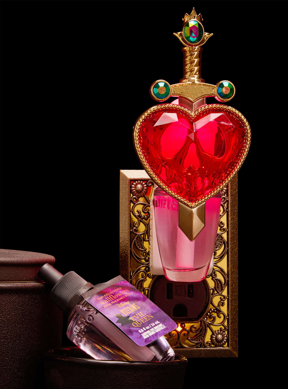 Evil Queen Pierced Heart Scent Control™ Nightlight Wallflowers Fragrance Plug